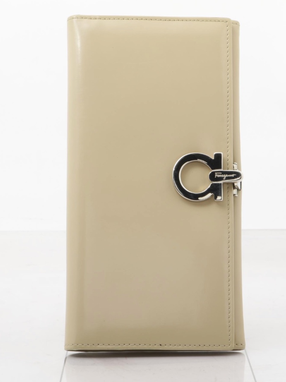 Salvatore Ferragamo Gancini Cream Leather Long Wallet Made in Italy
